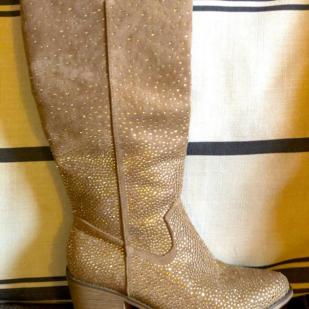 Size 8 Sparkle boots.